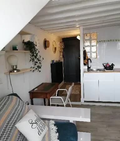 Cute Studio Chateau Apartmán *